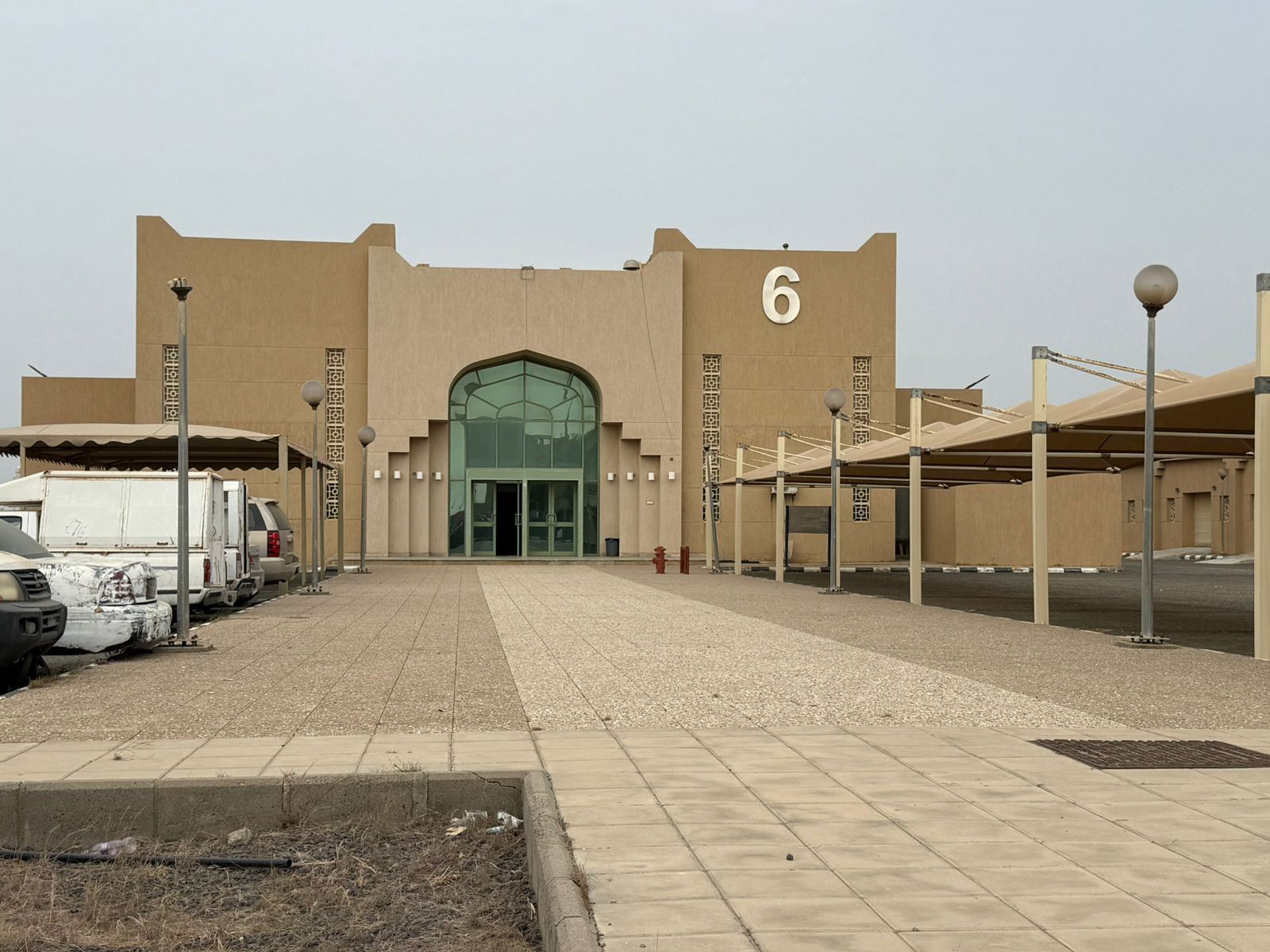 مبنى (٠٦)- قسم التقنية الميكانيكية (الورش)